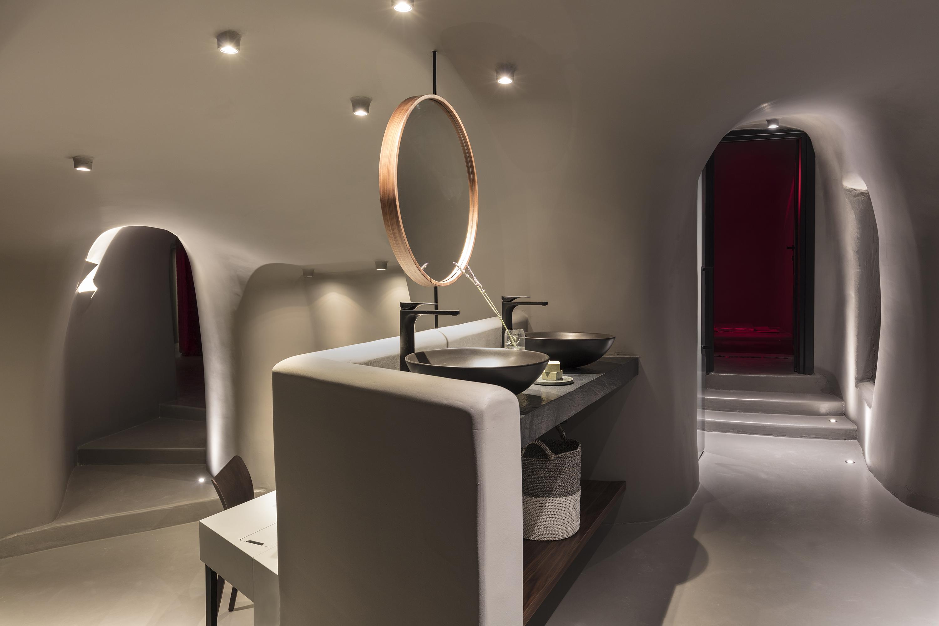Hotel Kivotos Santorini 5*