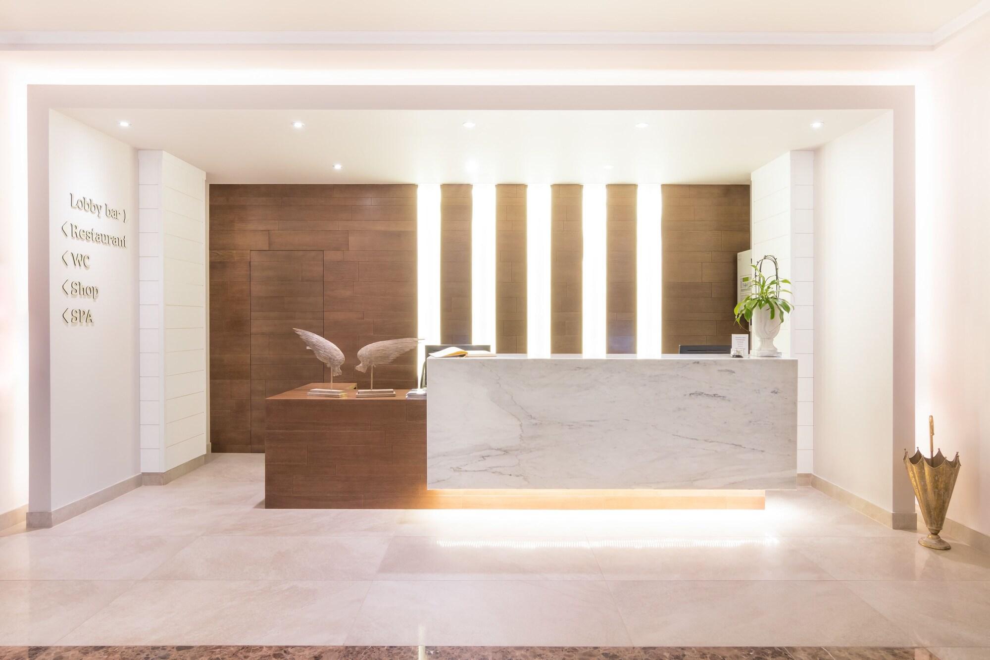 Hotel King Maron Wellness 4*