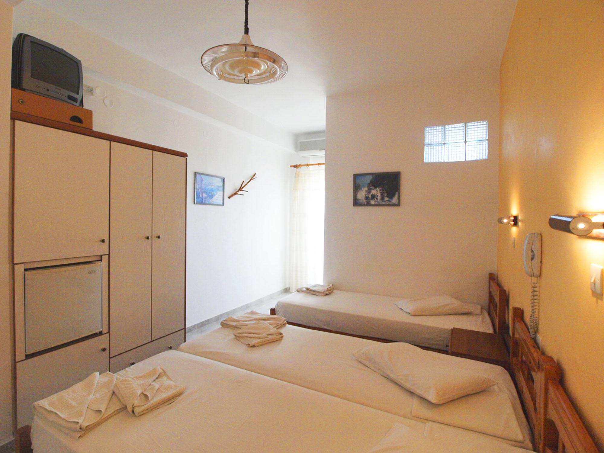 Aegeon Hotel 2*