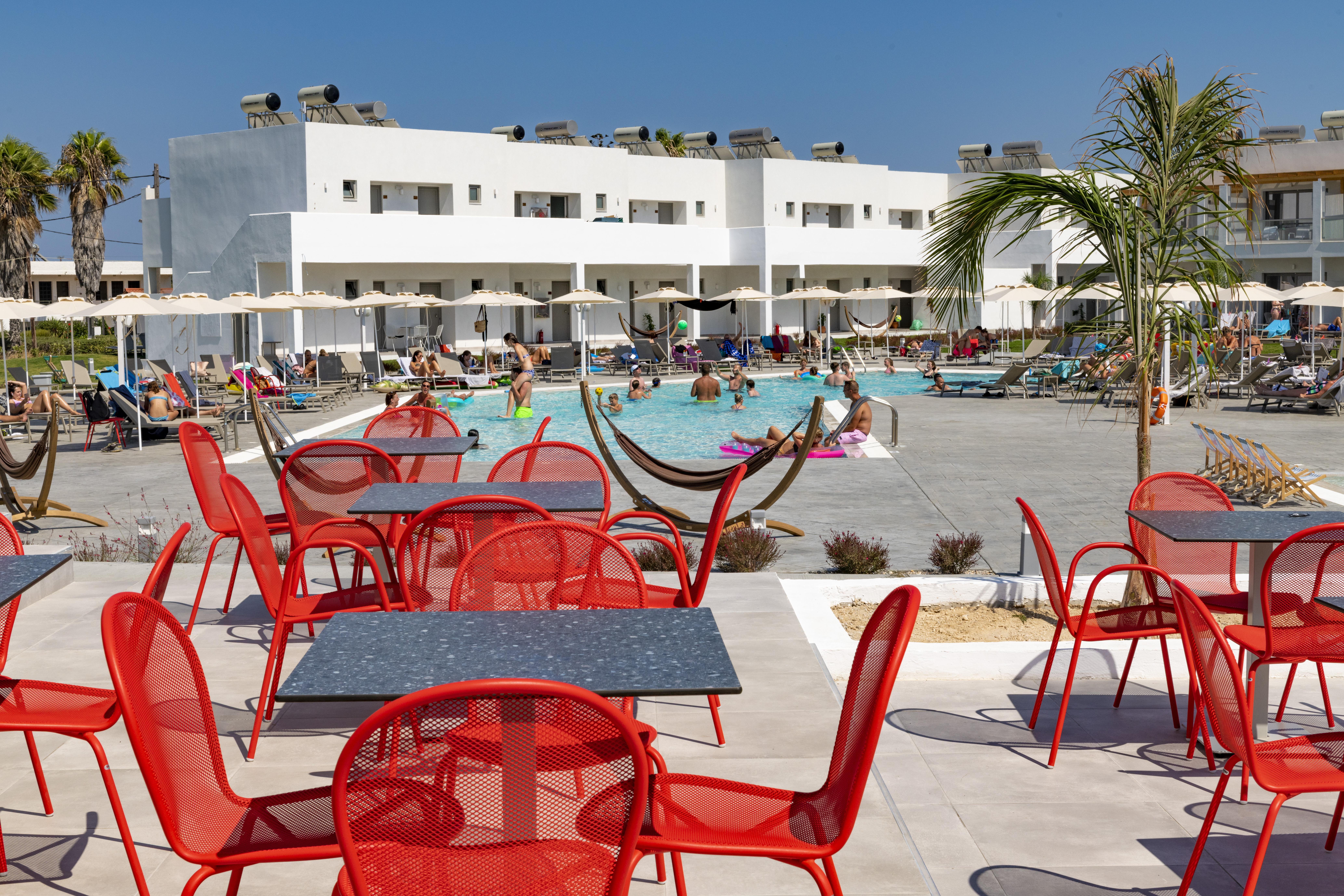 Lambi Hotel 4*