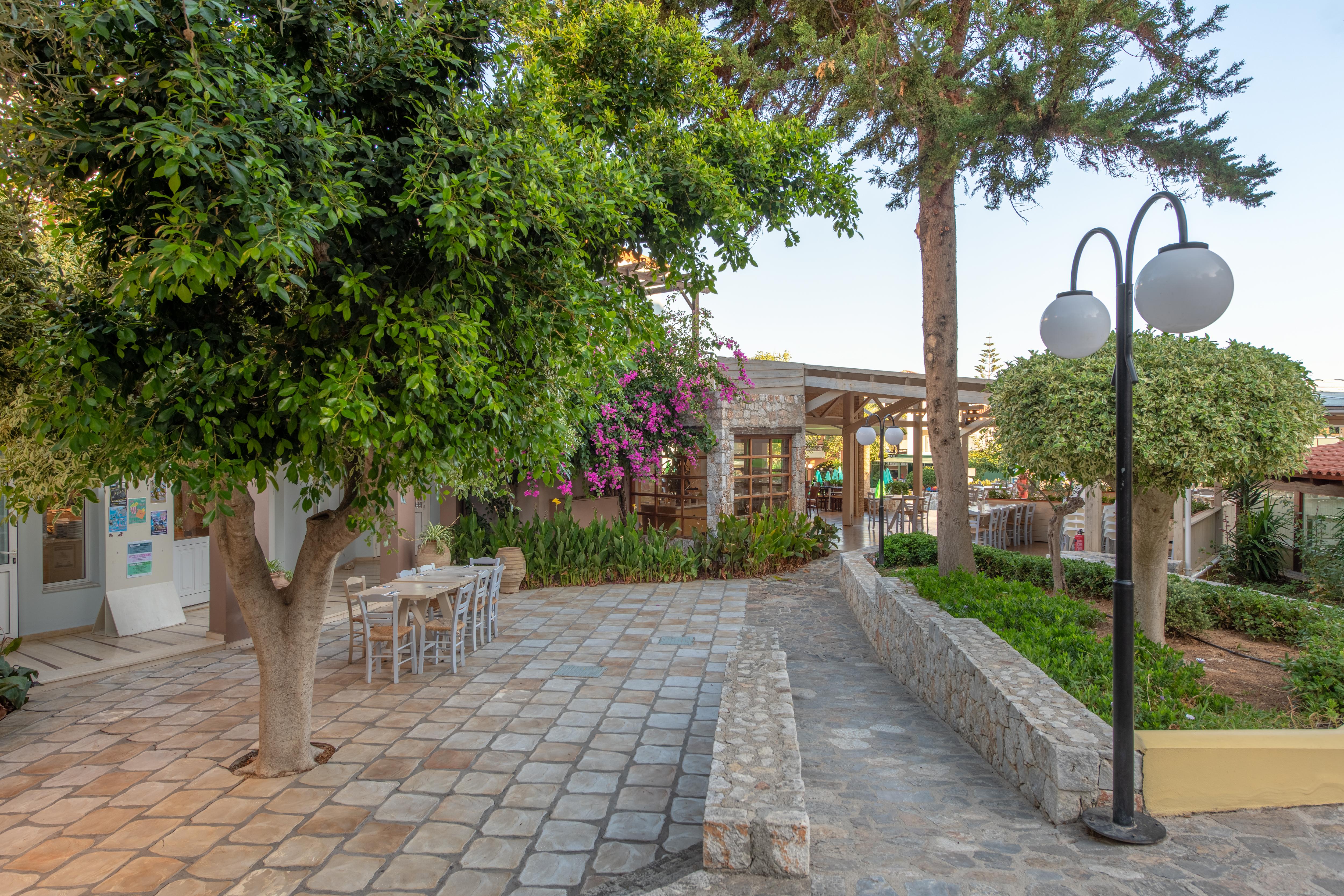 Hotel Iolida Village Water Park 4*
