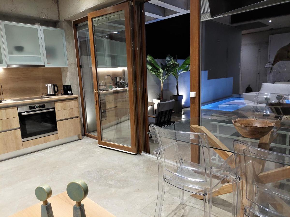 Marnos Luxury