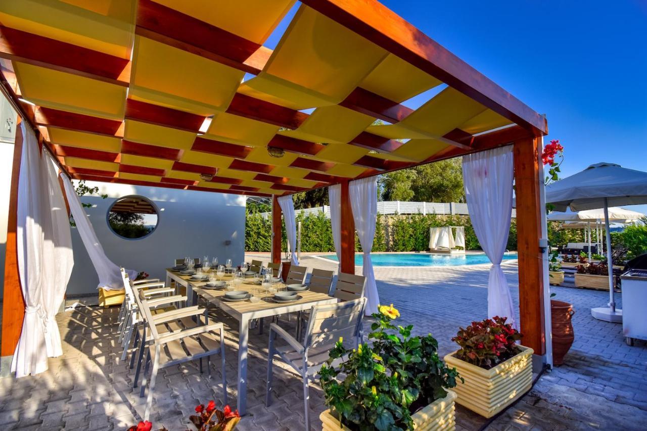 Five Stars Villa Kommeno (Corfu)
