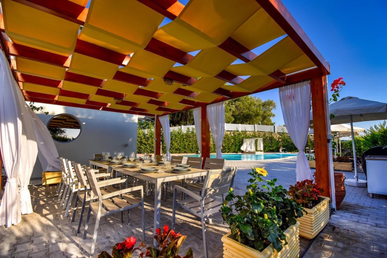 Five Stars Villa