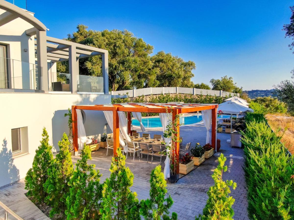 Five Stars * Kommeno (Corfu)