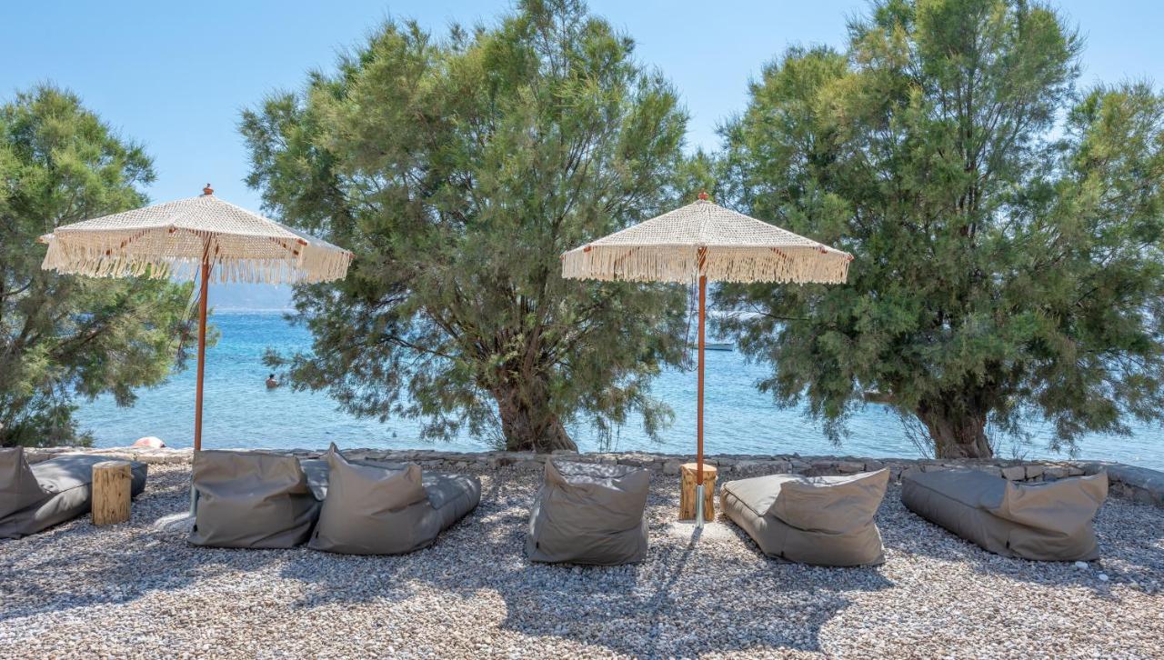 Klima Bay Beachfront Boutique *