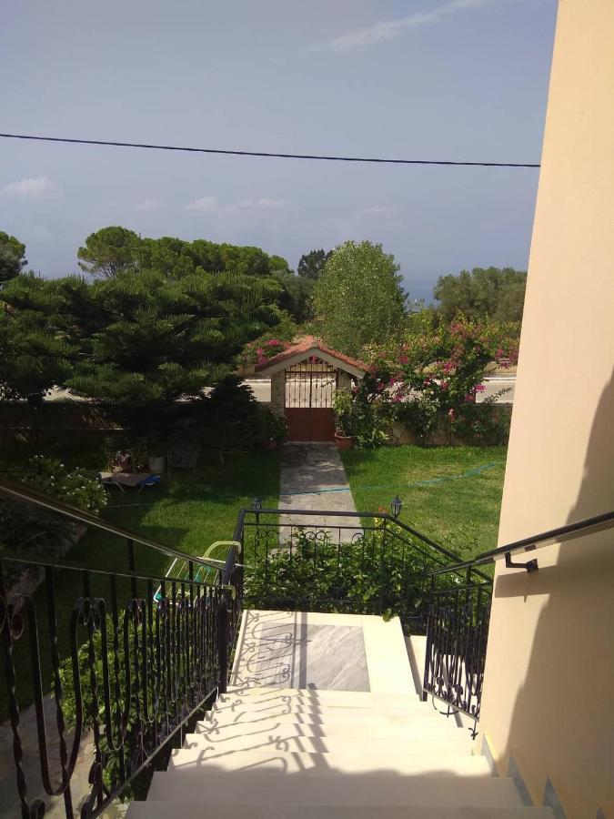 Apartment Lefki Lakithra