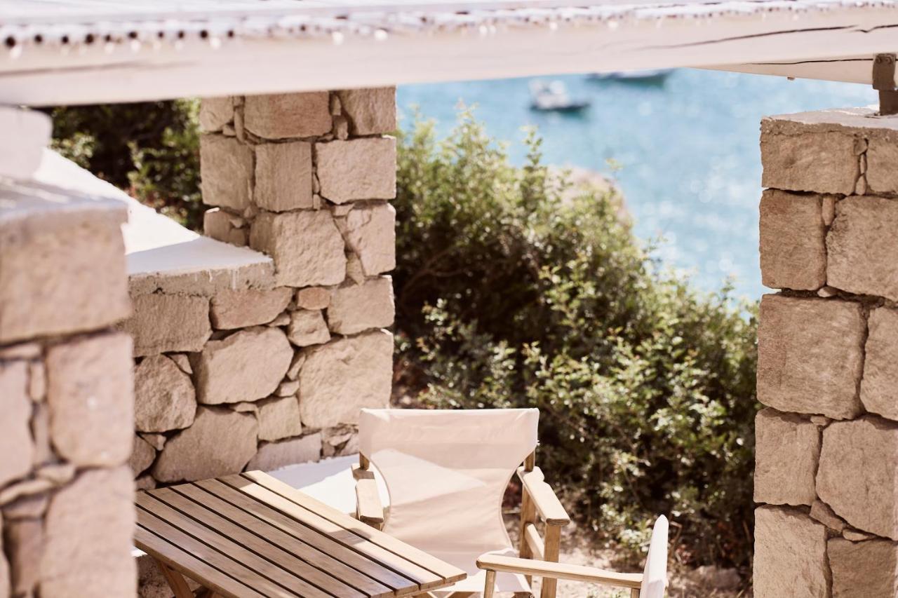 Ninos Villa Provatas