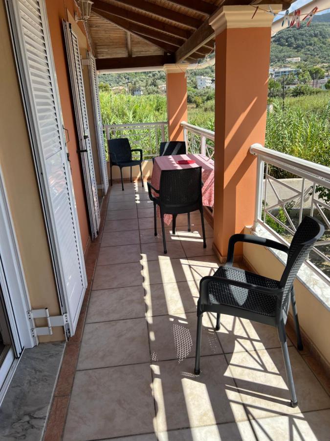 Magda. Apartment Agios Georgios Pagon
