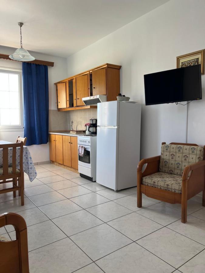 Magda. Apartment Agios Georgios Pagon