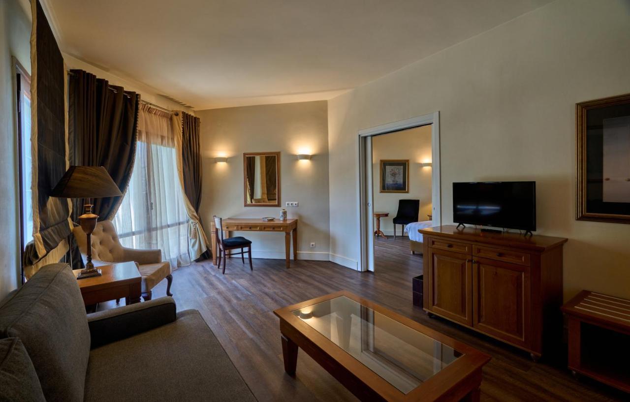 Xenia Palace 4*