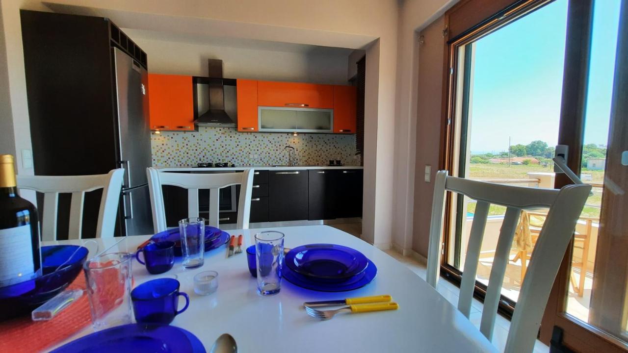 Alekos Houses-angelo *