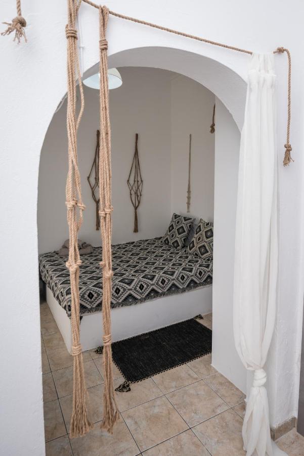 Eris Apartment Adamantas (Milos)