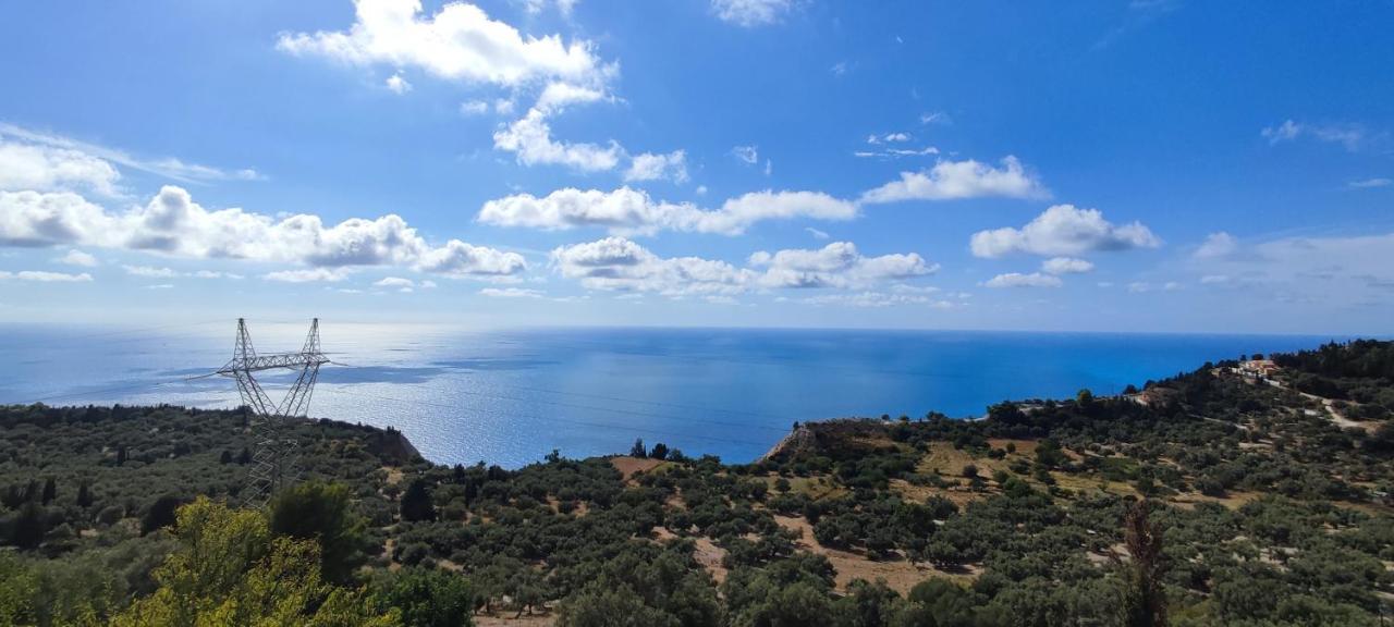 Sette Isole Countryside * Athanion