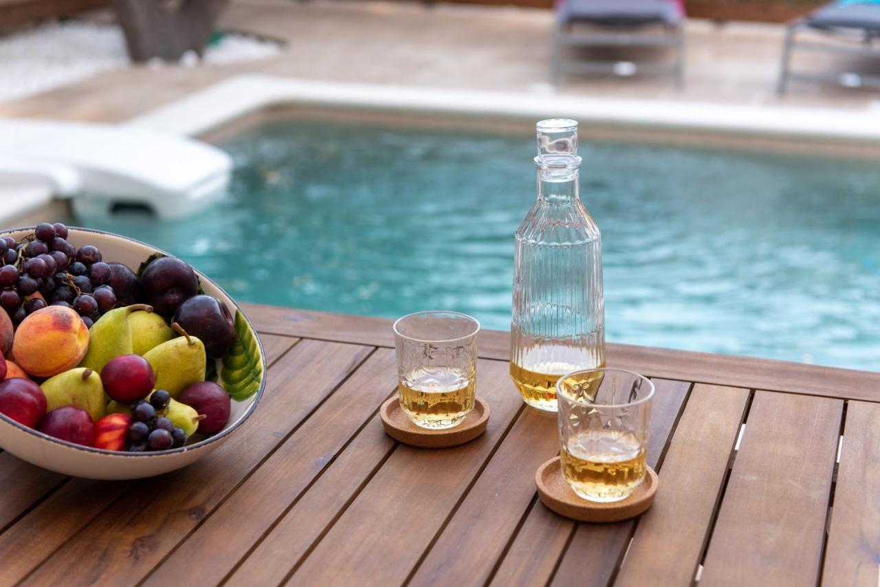Villa Samos - Renovated Stone With Private Pool- 2 Min From The Sea!