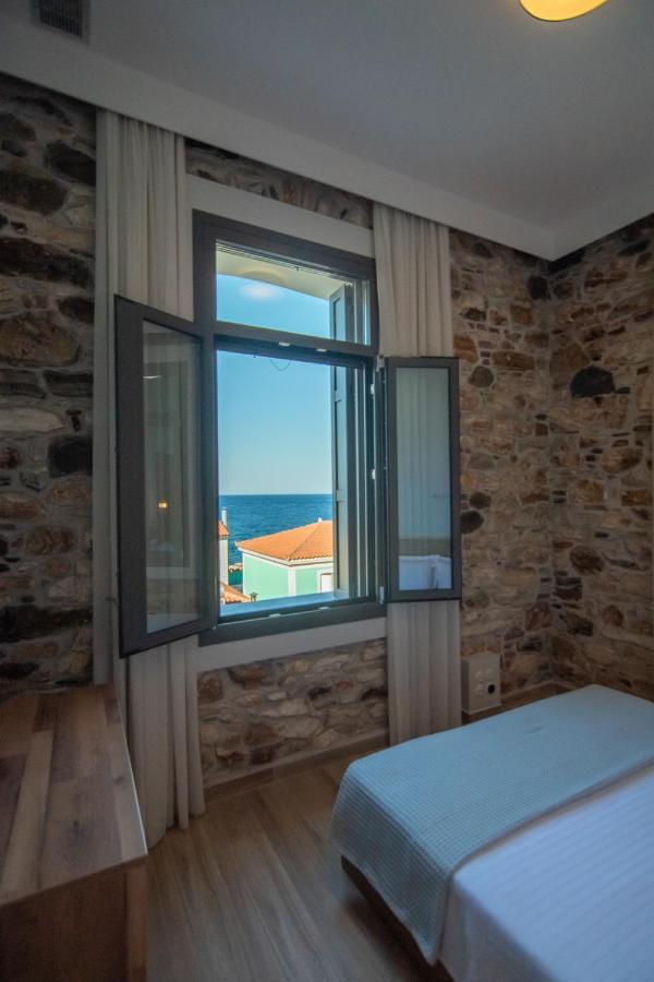 Villa Samos - Renovated Stone With Private Pool- 2 Min From The Sea! *