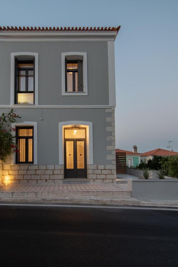 Samos - Renovated Stone With Private Pool- 2 Min From The Sea! Villa *