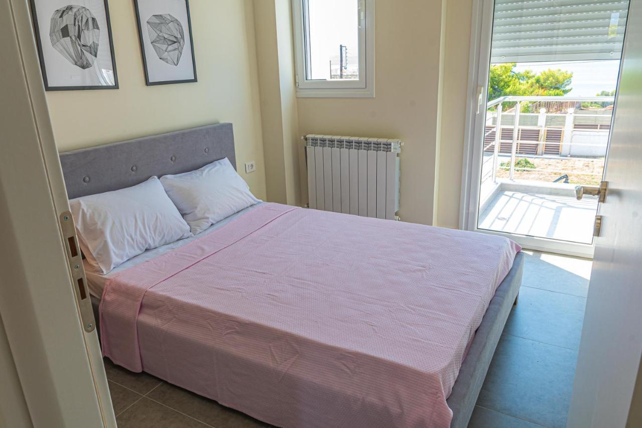 Villa Modern, Cheerful & Dream Catching In Corinth Isthmia