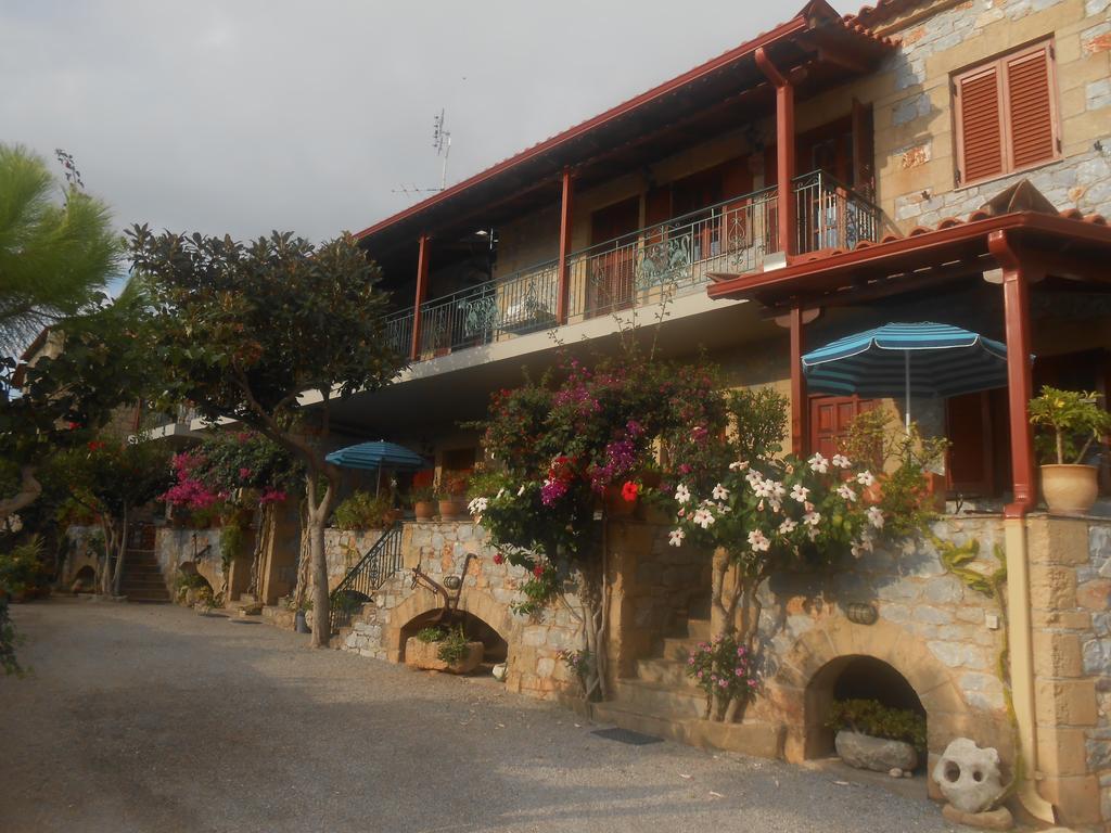 Skafidakia * Agios Nikolaos (Mani)