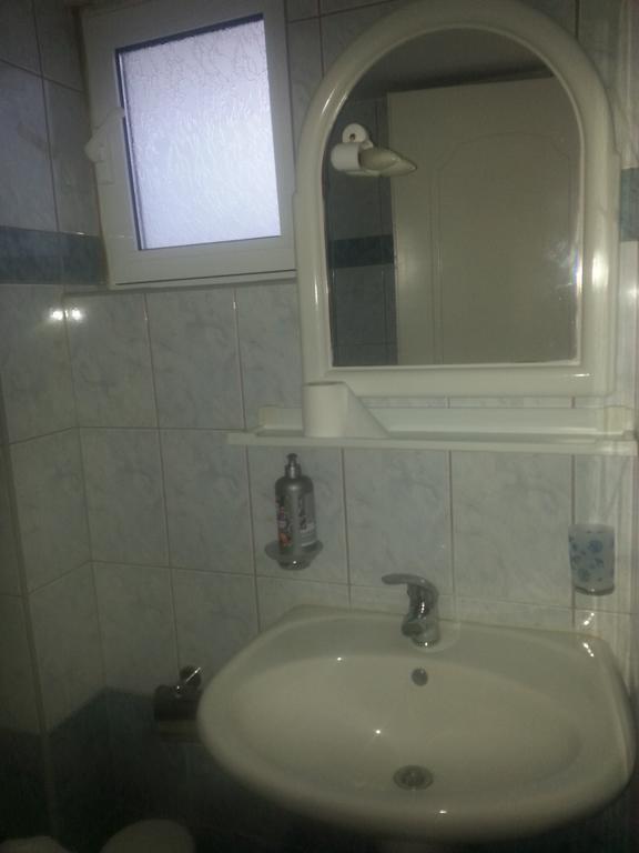 Anessis Apartment