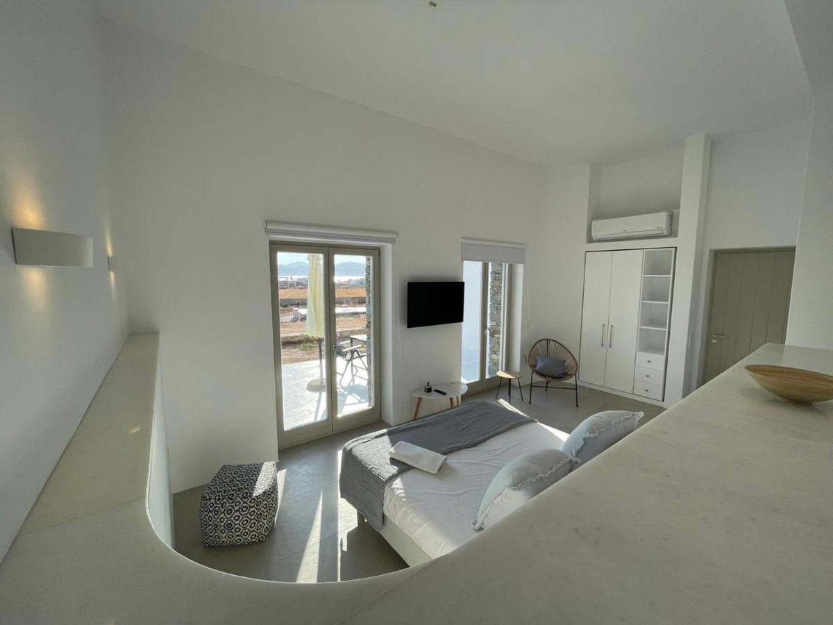 Campo * Parikia (Paros)