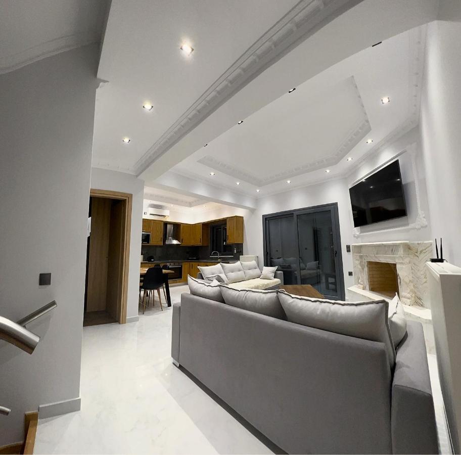 Kontis' Deluxe Furnished Apartment Loutraki (Corinthia)