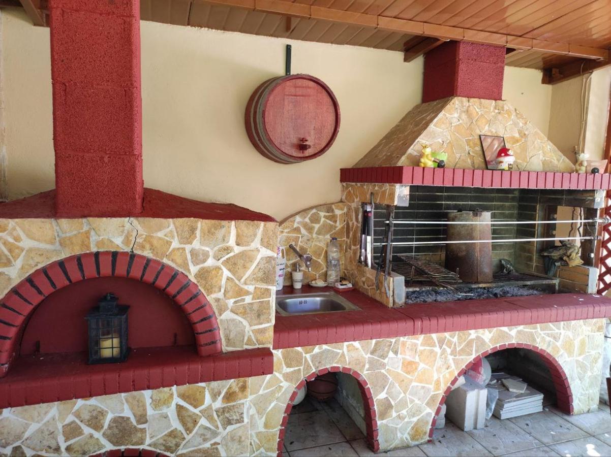 George's Family Friendly Maisonette With Great Exterior Drosia (Central Greece)