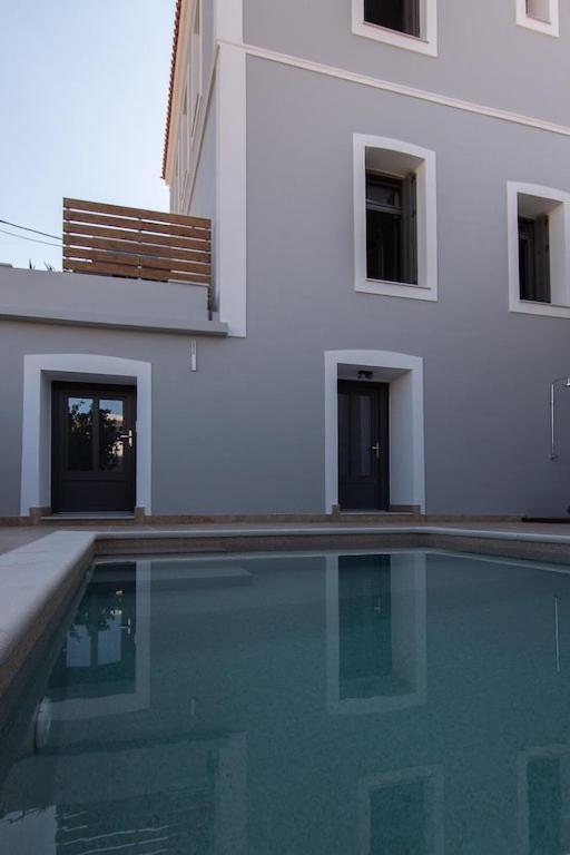 Samos - Renovated Stone With Private Pool- 2 Min From The Sea!