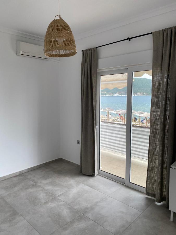 Seafront Apartment Nea Peramos (Macedonia)