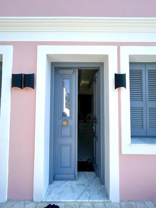 Stunning 4 Bedroom On Kastellorizo Villa Megisti