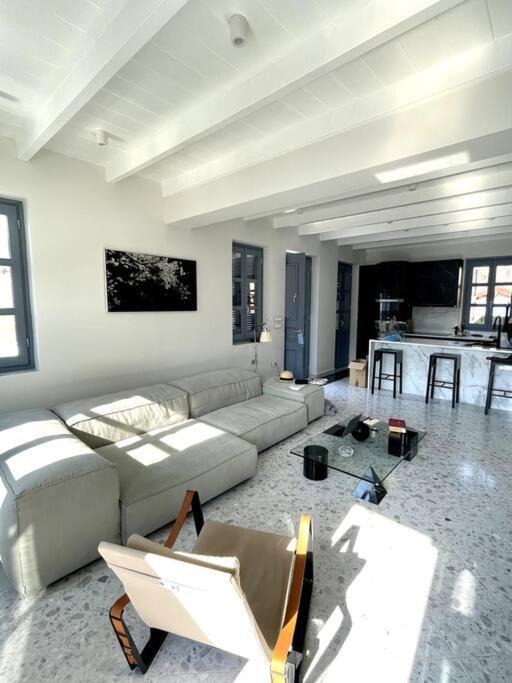 Stunning 4 Bedroom On Kastellorizo * Megisti