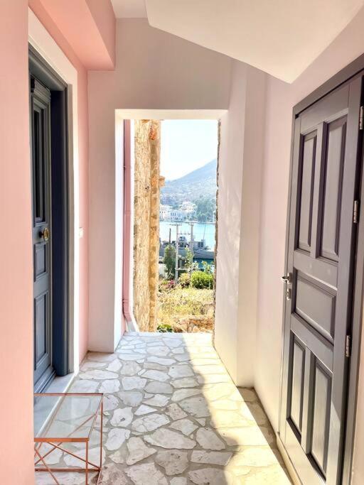 Stunning 4 Bedroom On Kastellorizo Megisti