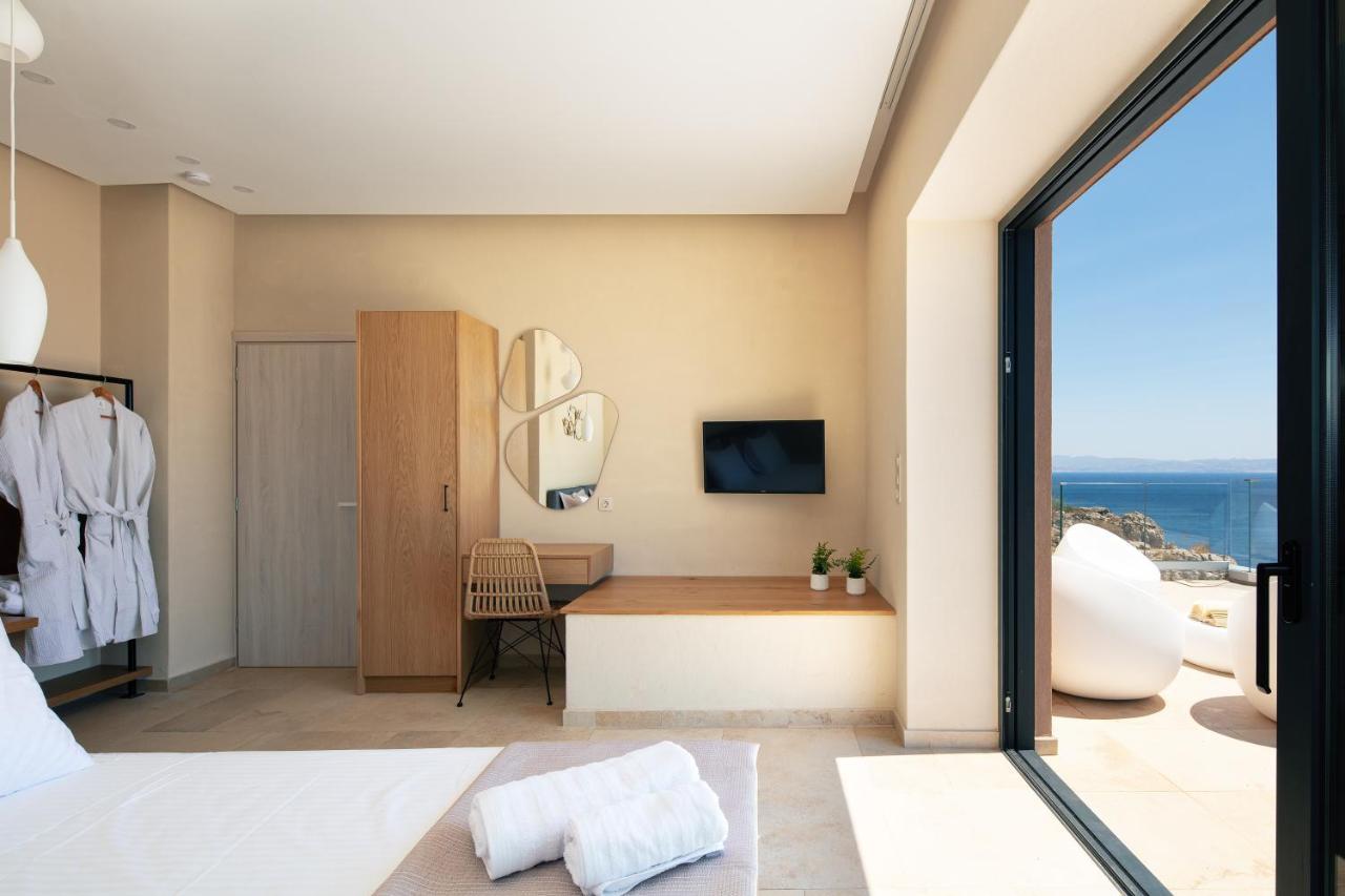 Seafront Luxury With Infinity Pool & Devine Views! * Agios Pavlos (Rethymno)