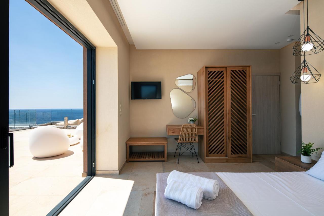 Seafront Luxury With Infinity Pool & Devine Views! Villa Agios Pavlos (Rethymno)