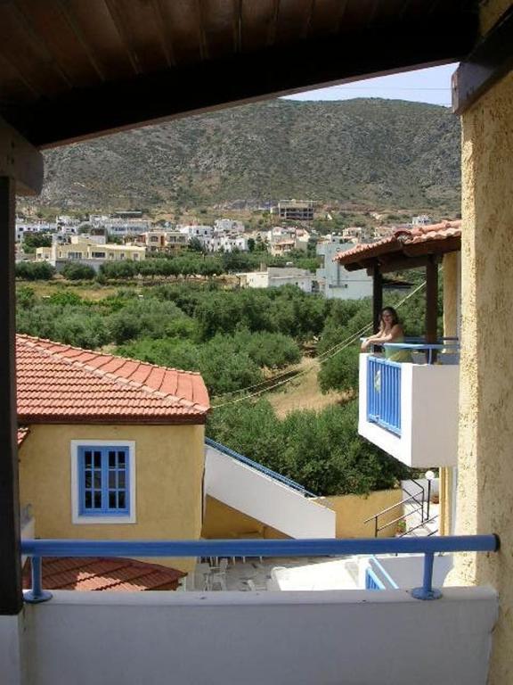 Mareva Apartment