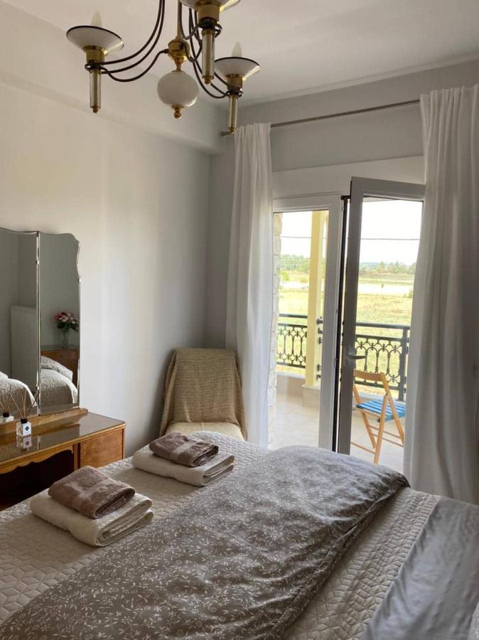Apartment Polys And Paraskevi With View