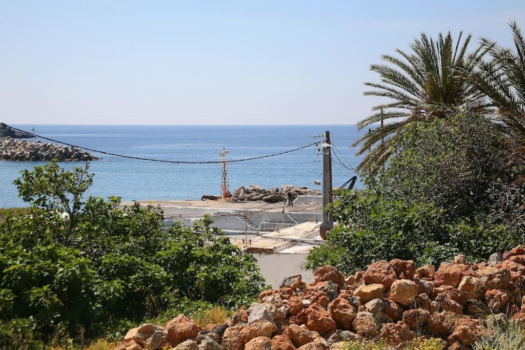On The * Khora Sfakion