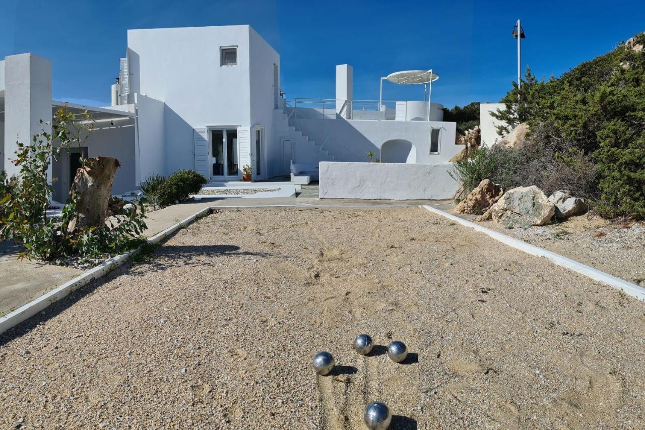 Villa The *