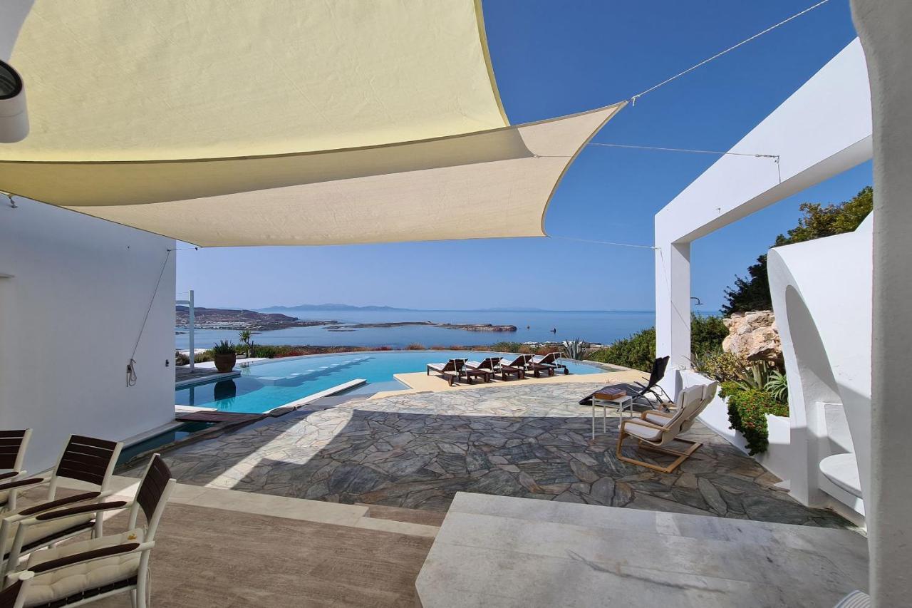 Villa The *