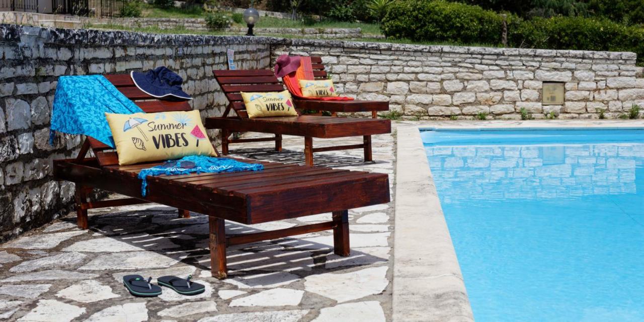 Habitat Corfu Hostel Dassia (Corfu)
