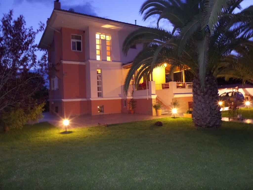 Nn Villa *