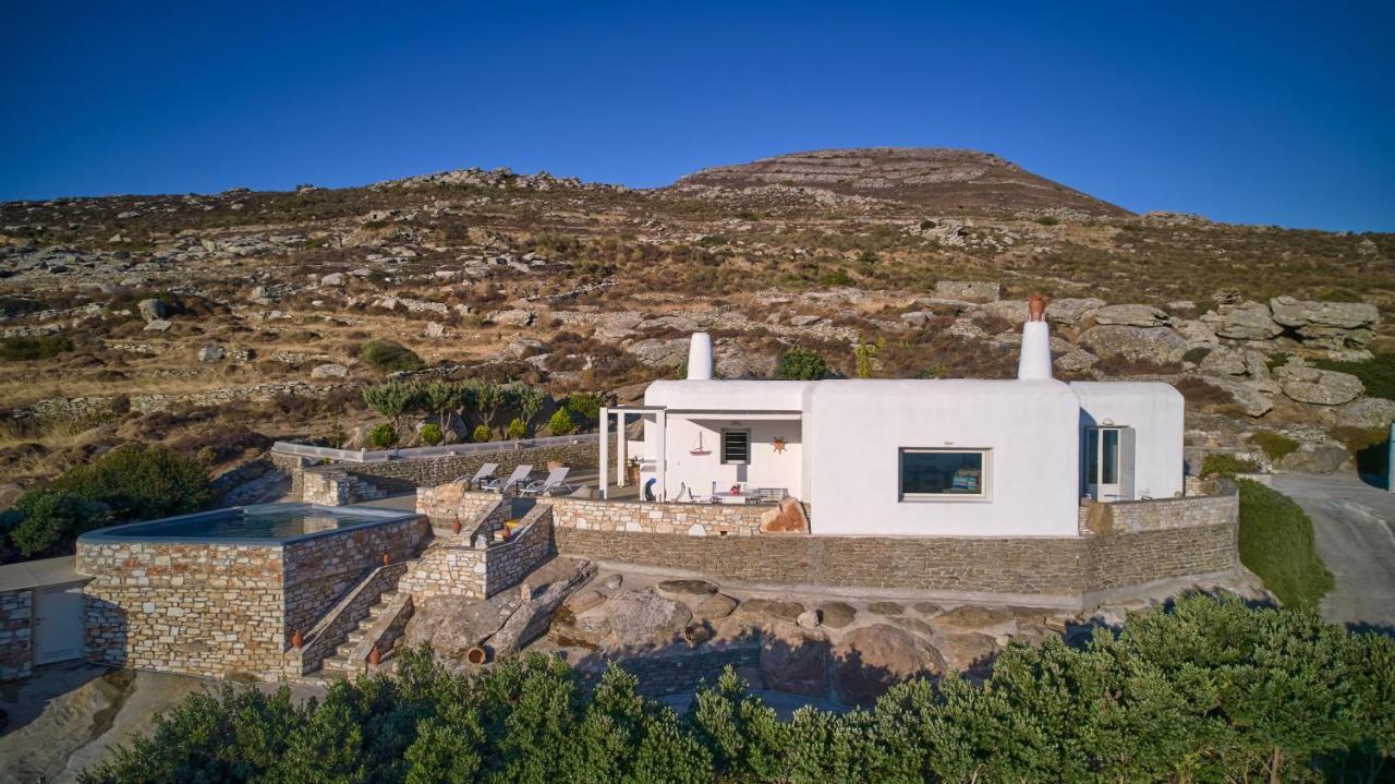 Stella, Lefkes Paros Villa