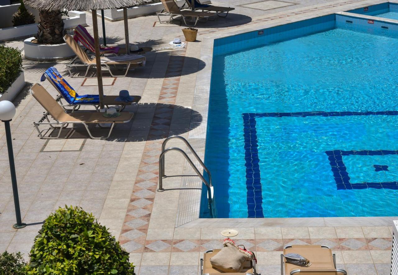 Maria Apts Aparthotel