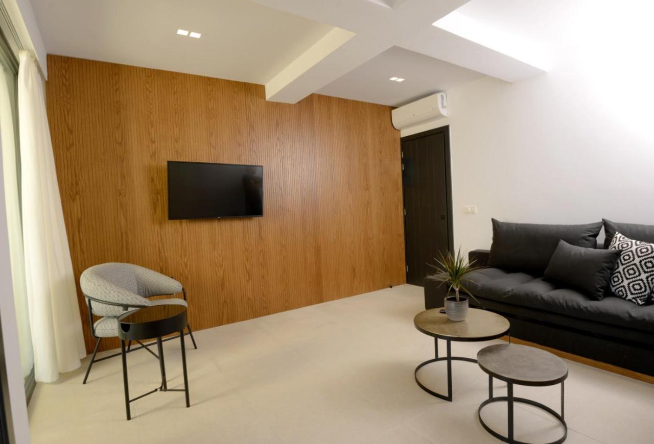 Irini Design Aparthotel Plomari
