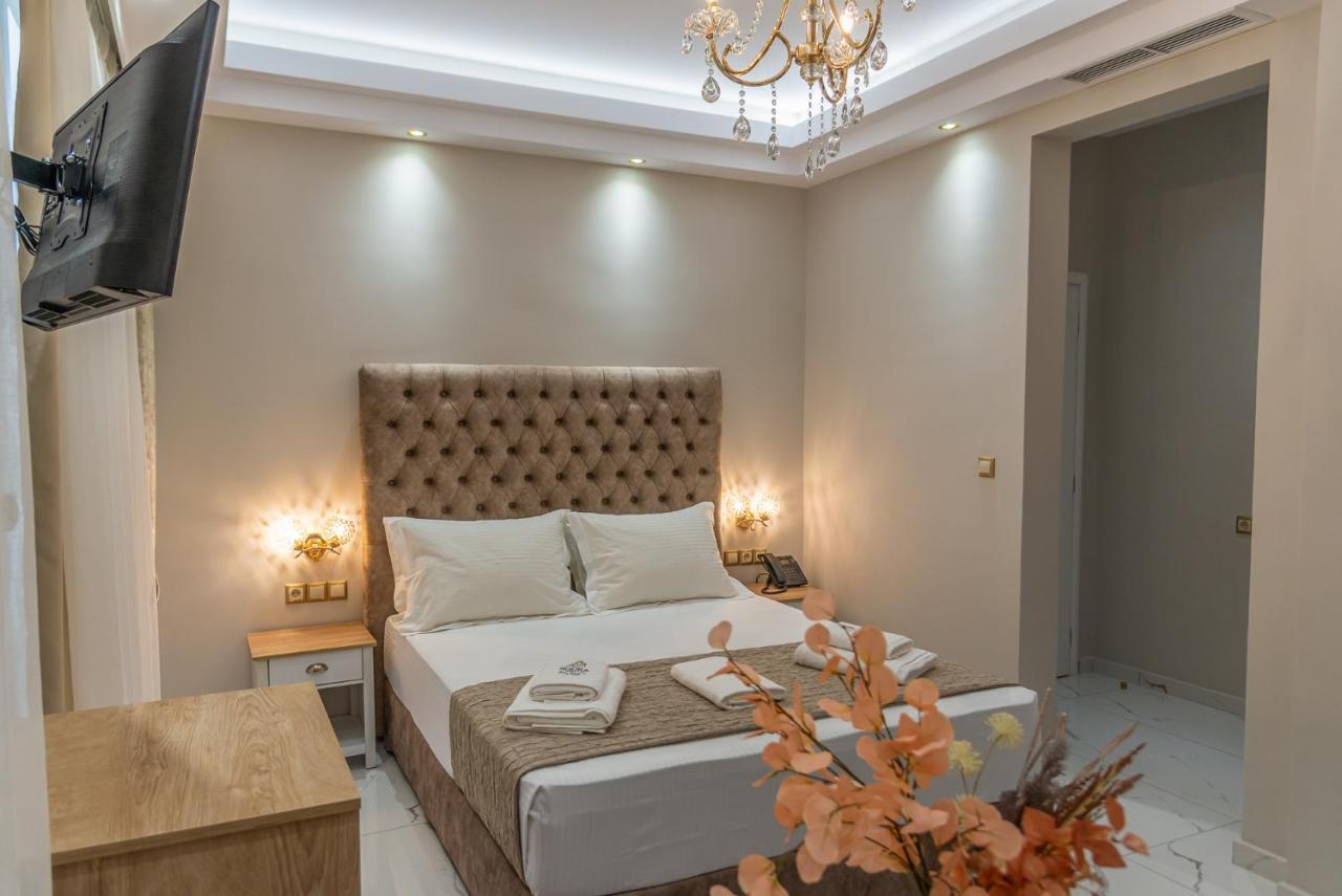 Agora Luxury Boutique
