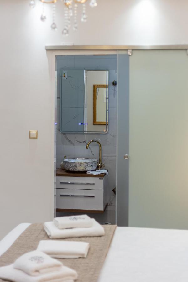 Agora Luxury Boutique 3*