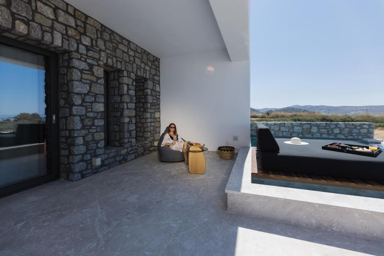 Milestones Naxos 5* Maragkas