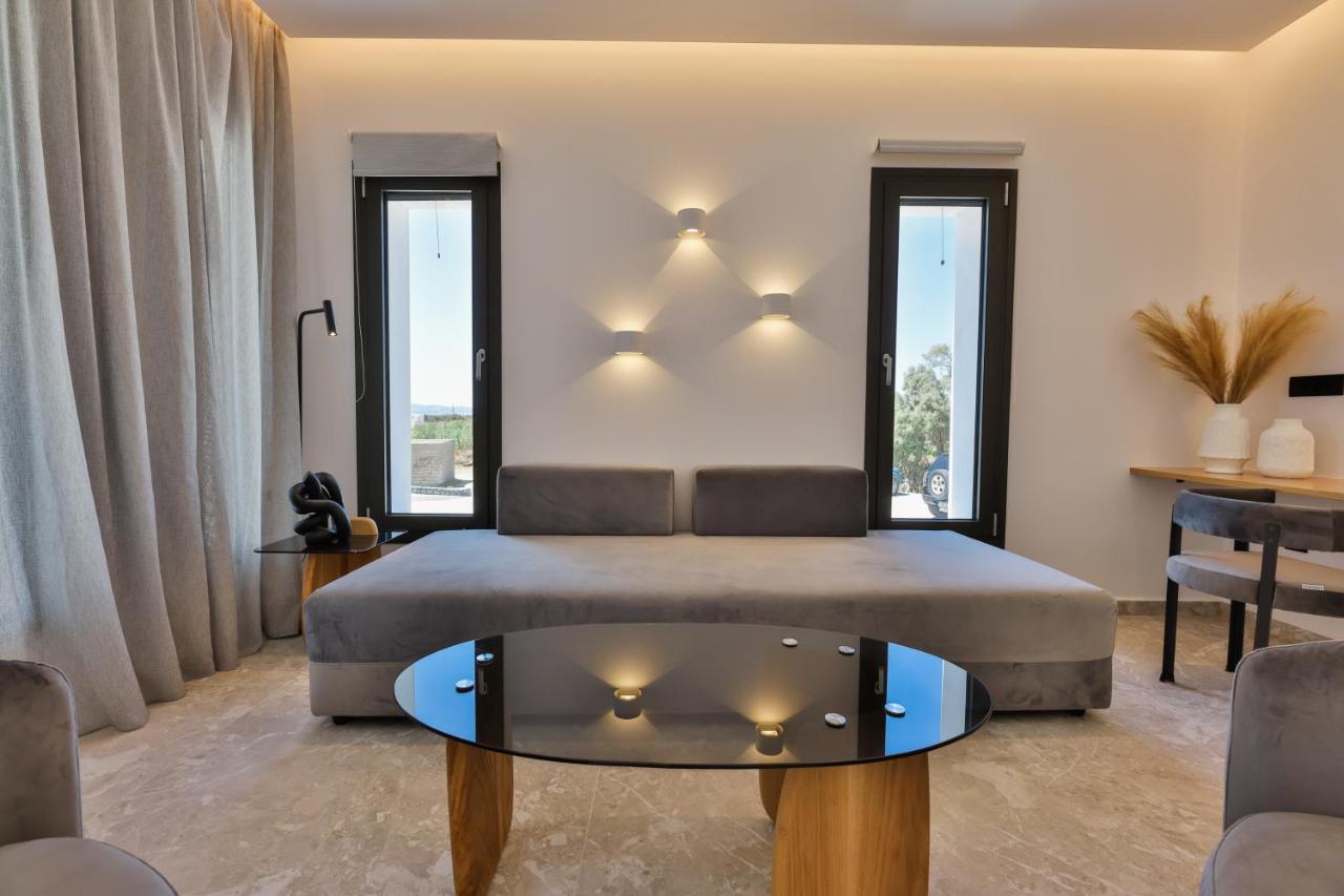 Milestones Naxos Hotel