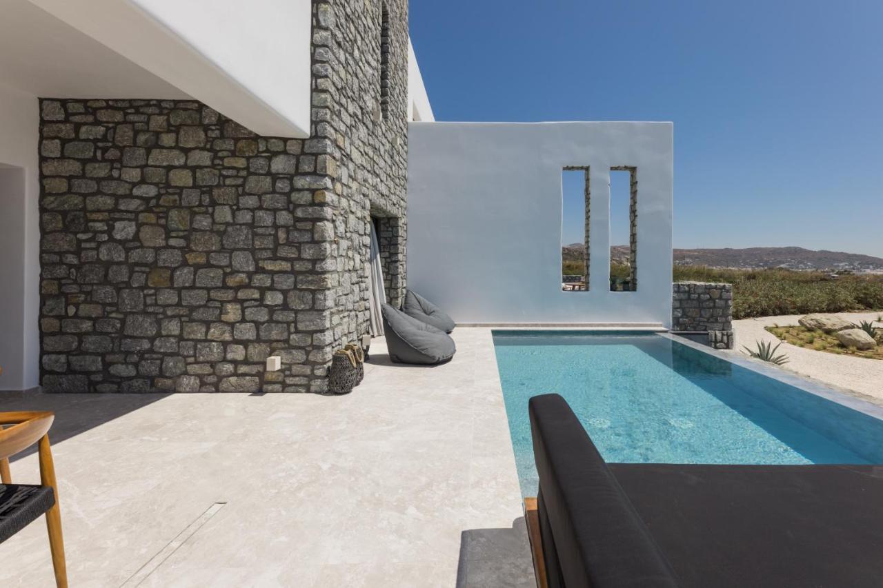 Milestones Naxos Maragkas