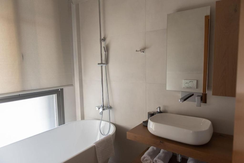 Samos - Renovated Stone With Private Pool- 2 Min From The Sea! Agios Konstantinos (Samos)
